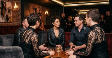 découvrez playfetish, la plateforme dédiée aux rencontres fétichistes sans tabous. explorez vos désirs en toute liberté et partagez vos passions avec une communauté bienveillante et ouverte.